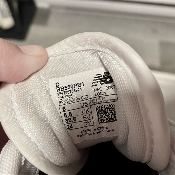 New Balance 550s -SOLD - Picture 9 of 10